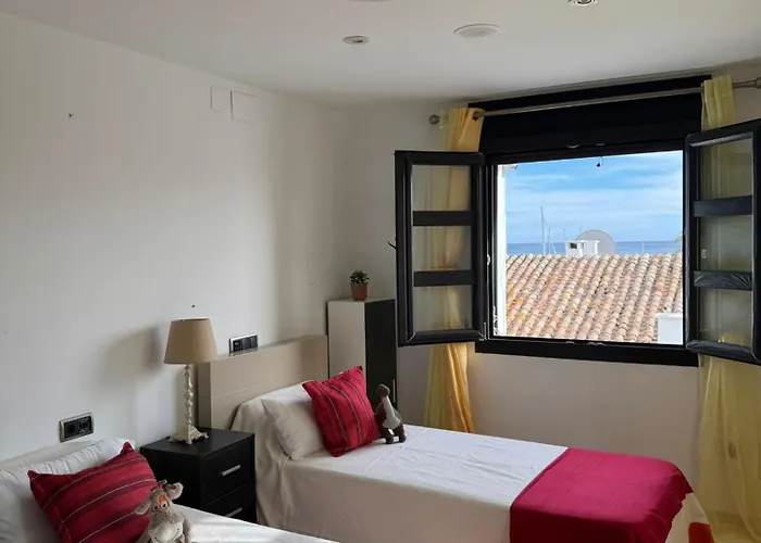 Dentro De Puerto Banus 아파트