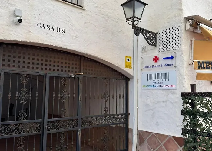 Dentro De Puerto Banus 马尔韦利亚