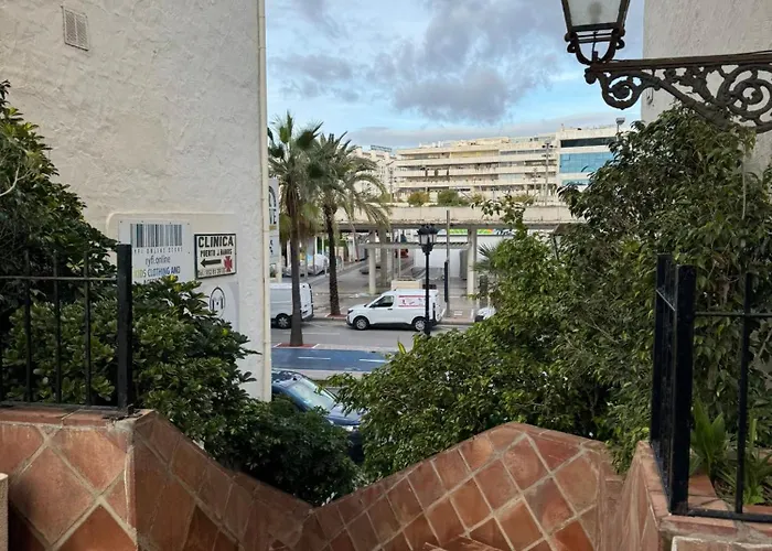 Dentro De Puerto Banus Apartamento